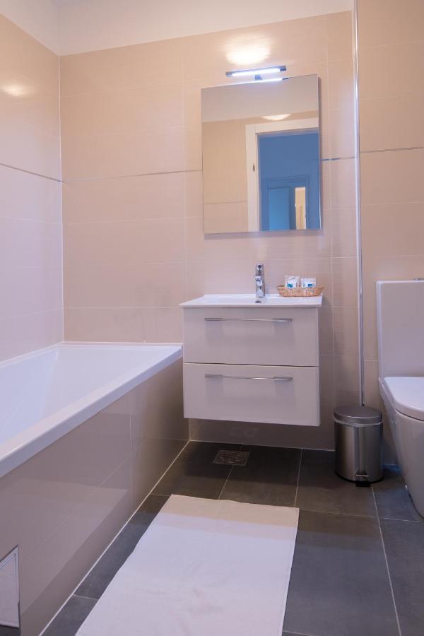 Aparthotel Punta Blu - Pool & Spa 普莱曼图拉 外观 照片